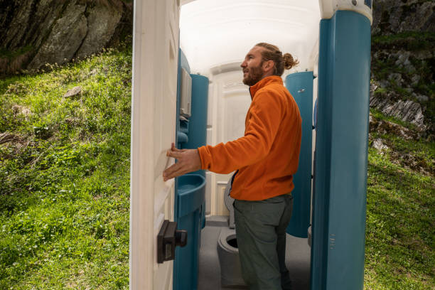 Best Restroom trailer rental cost  in Dumbarton, VA